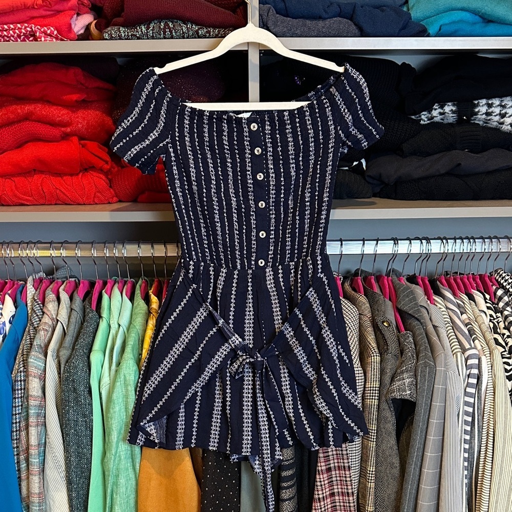 Davi & Dani navy/white print off the shoulder smocked wrap front romper S NWT